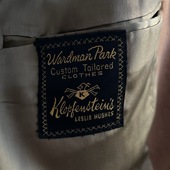 Wardman Park/Klopfenstein’s Leslie Hughes coat - Picture 5 of 6